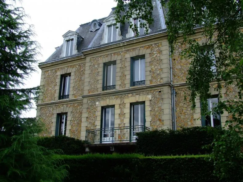 Residence Ma Vallee - Résidence Services Seniors à Us