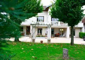 Résidence Les Pérolines - Résidence Services Seniors à Saint-André-le-Gaz