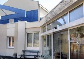 Photo de Maison De Retraite La Rouviere - Maison de retraite / EHPAD