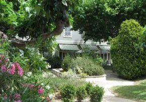 Maison De Retraite Vallee Des Baux - Maison de retraite / EHPAD à Maussane-les-Alpilles