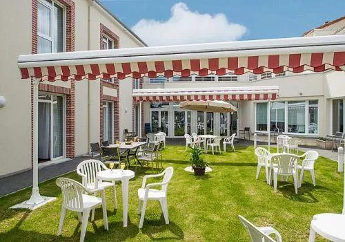 Korian Val Aux Fleurs - Maison de retraite / EHPAD à Bueil