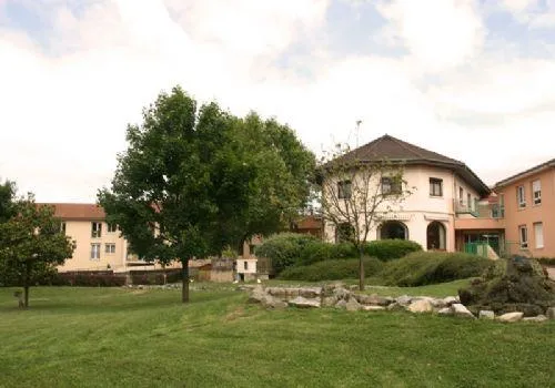 Residence Le Charme Des Sources - Maison de retraite / EHPAD à Grigny