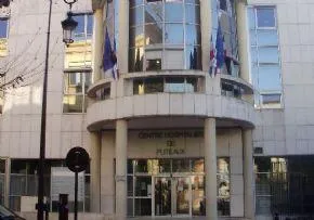 Photo principale de Usld Du Centre Hospitalier De Courbevoie Neuilly Puteaux - Maison de retraite / EHPAD