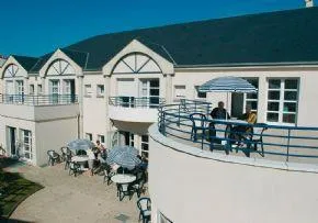 Maison De Retraite Pierre Beregovoy - Maison de retraite / EHPAD à Équeurdreville-Hainneville