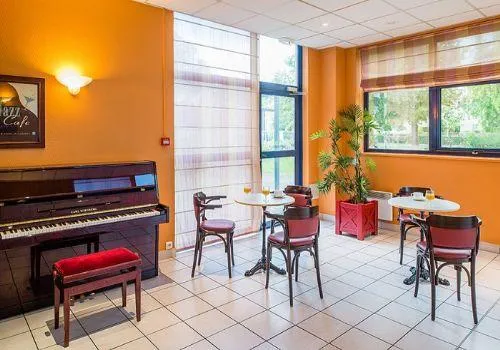 Photo de Korian Villa des Rèmes - Maison de retraite / EHPAD