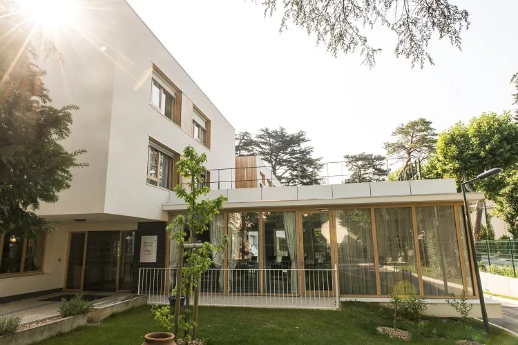 Résidence Les Bains-EHPAD - Maison de retraite / EHPAD à Saint-Péray