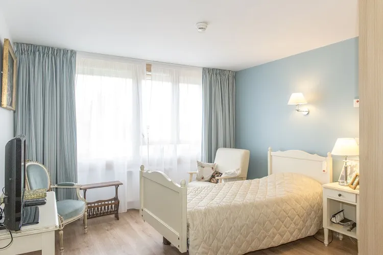 Photo de Résidence Les Bains-EHPAD