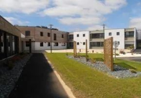 Maison De Retraite Le Clos Des Grands Chenes - Maison de retraite / EHPAD à Baud