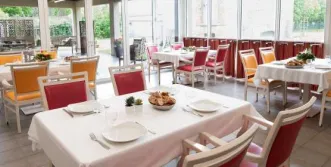 Photo de Residence Hostellerie du Chateau Lorcy