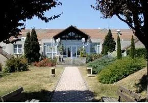 Photo de Foyer Logement Les Tilleuls - Résidence Services Seniors