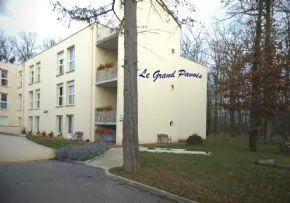 Residence Le Grand Pavois - Maison de retraite / EHPAD à Saint-Fargeau-Ponthierry