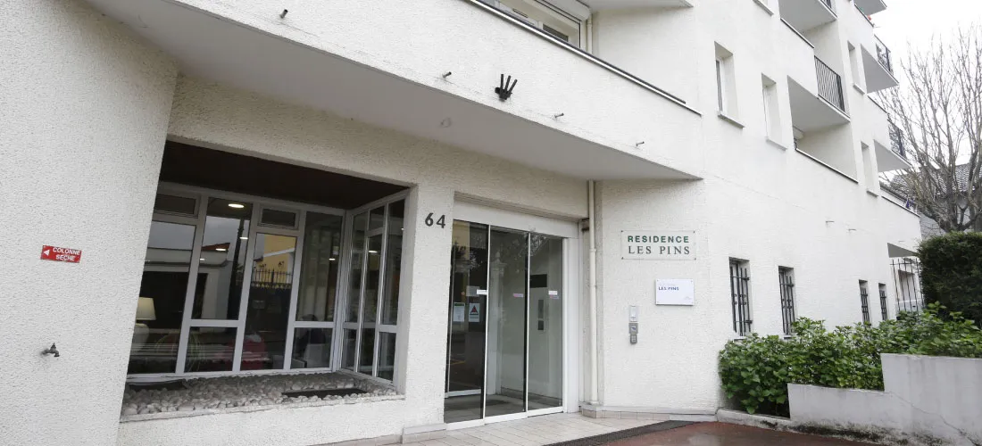 Résidence Les Pins - Résidence Services Seniors à Neuilly-Plaisance