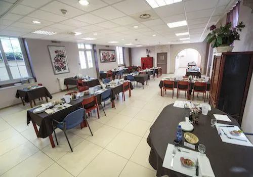 Photo de Residence Repotel Issy Les Moulineaux