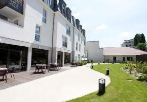 Photo de Résidence COGEDIM Club Le Jardin d'Aragon - Résidence Services Seniors