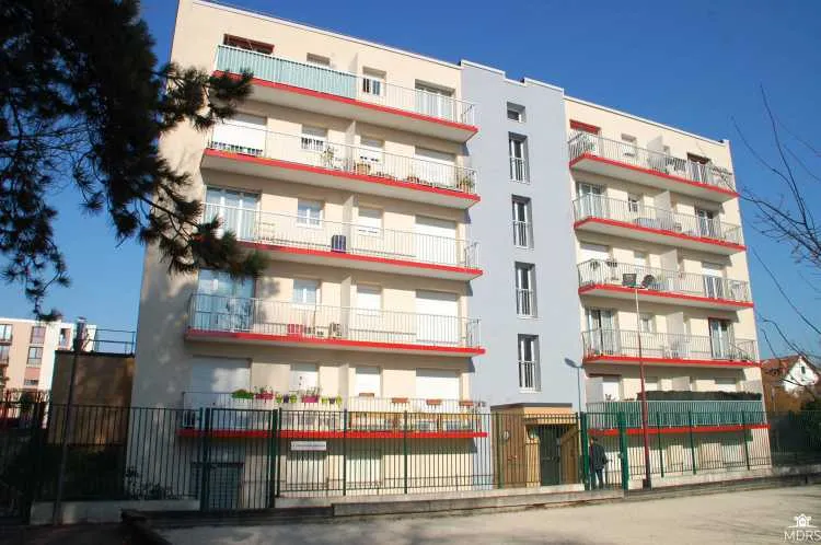 Residence Pierre Brossolette - Résidence Services Seniors à Choisy-le-Roi