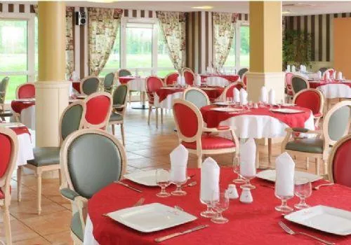 Photo de Maison De Famille Les Etangs