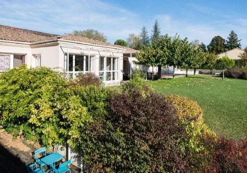 Korian Drôme Provençale - Maison de retraite / EHPAD à Charols