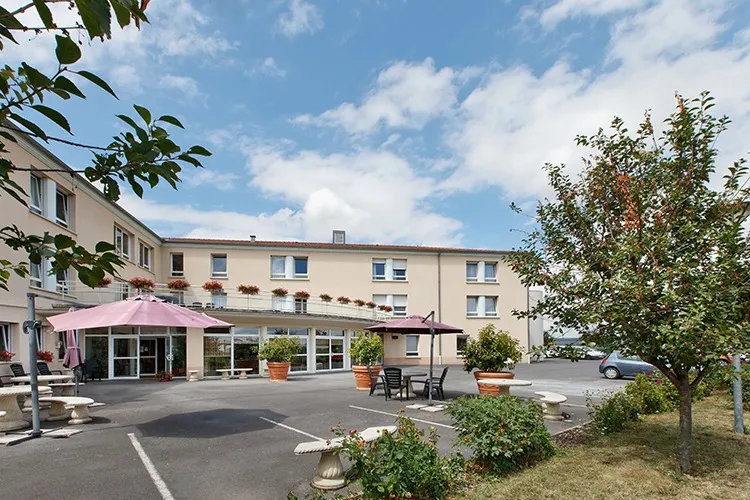 Residence Les Vignes - Maison de retraite / EHPAD à Œuilly