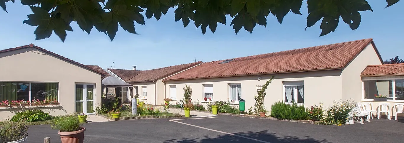 Residence Les Scevolles - Maison de retraite / EHPAD à Monts-sur-Guesnes