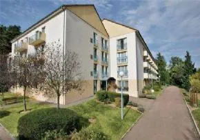 Residence Les Pins - Maison de retraite / EHPAD à Saint-Laurent-sur-Gorre