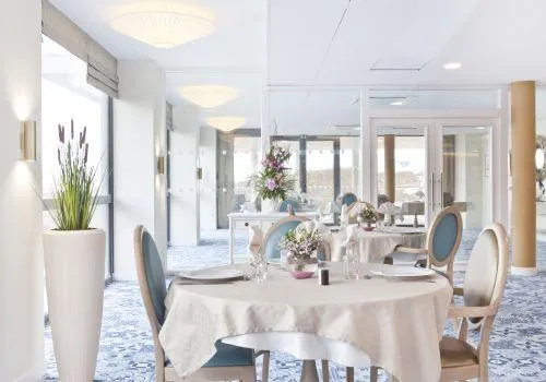 Photo de Ehpad Gustave Courbet - Maison de retraite / EHPAD