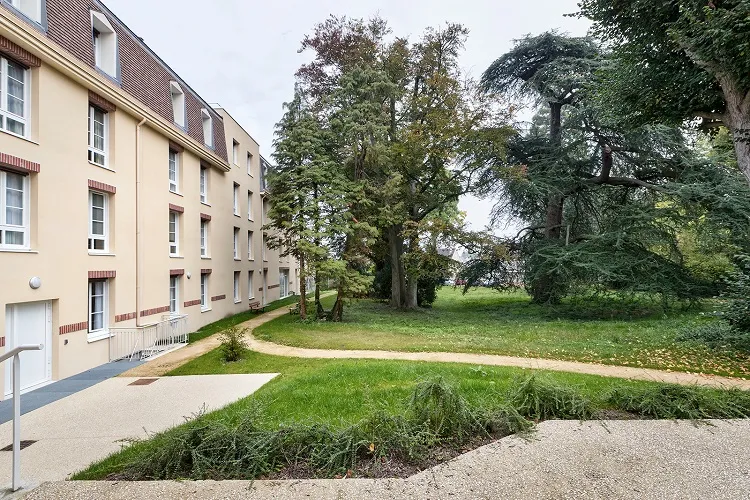 Residence Le Cedre - Maison de retraite / EHPAD à Plailly