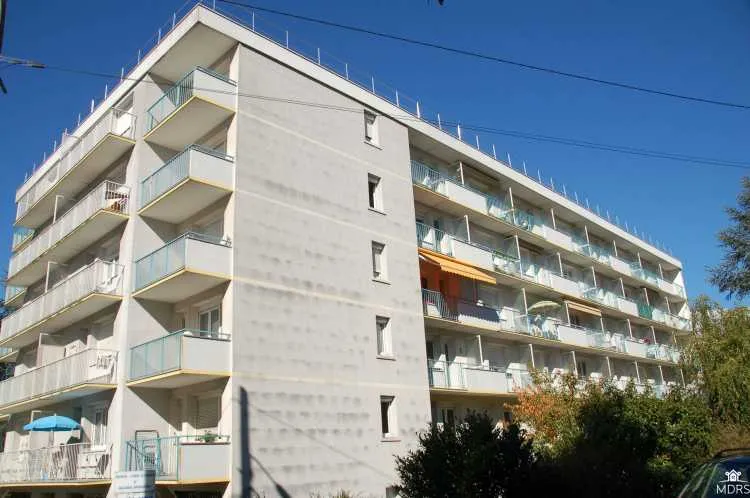 Résidence Autonomie Les Cèdres - Résidence Services Seniors à Besançon