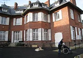 Maison De Retraite L'Arc En Ciel - Maison de retraite / EHPAD à Chantilly