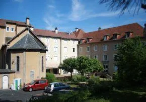 Ehpad Résidence La Louvière - Maison de retraite / EHPAD à Aurillac