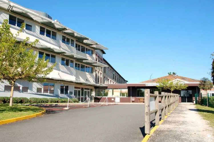 Ehpad Les Bruyeres - Maison de retraite / EHPAD à Boscamnant