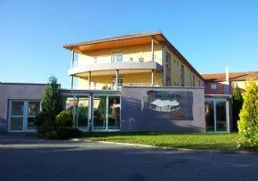 Photo principale de Ehpad Les Cèdres - Maison de retraite / EHPAD