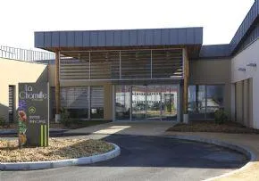 Ehpad La Charmille - Maison de retraite / EHPAD à Le Montet