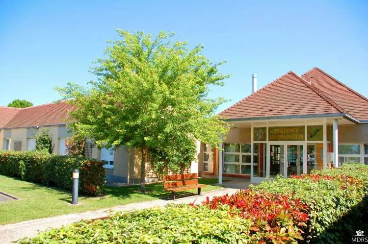 Photo principale de Residence Les Prunelles - Résidence Services Seniors