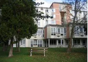 Photo de Residence Helene Boscage - Résidence Services Seniors