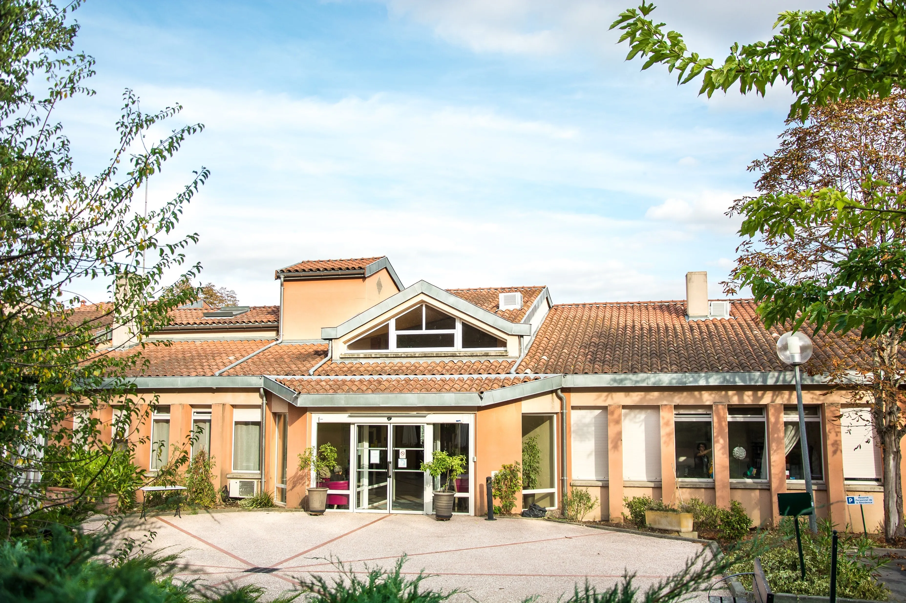 Photo de Résidence Du Lac - Maison de retraite / EHPAD