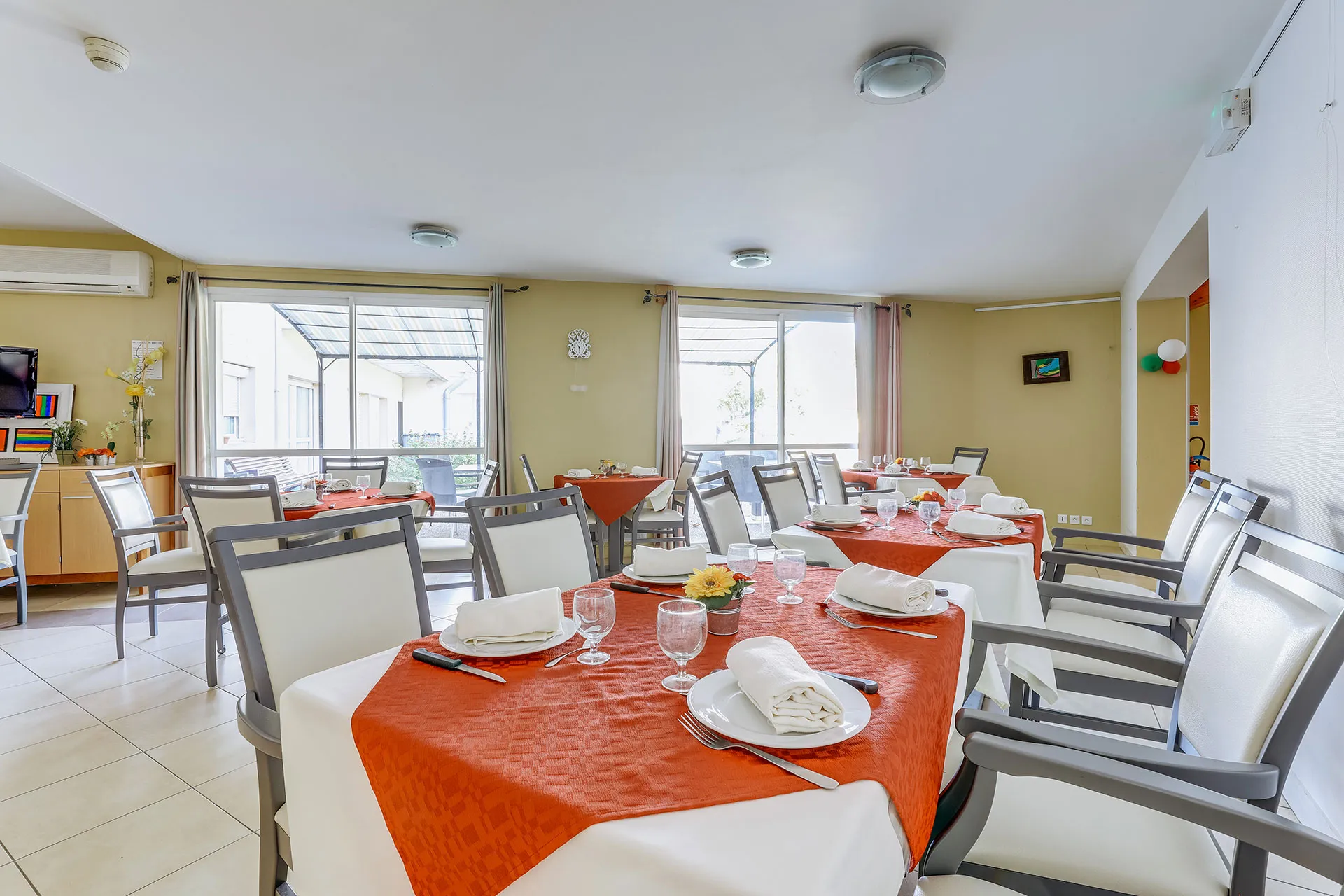 Photo principale de Les Jardins de Loulay - Maison de retraite / EHPAD