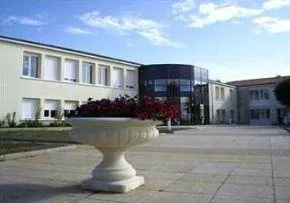 Photo de E.h.p.a.d Les Capucines - Maison de retraite / EHPAD