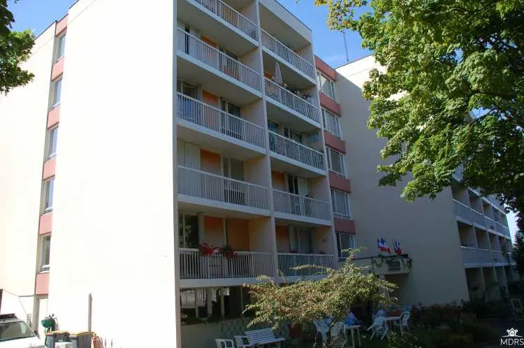 Foyer Gaston Grinbaum - Résidence Services Seniors à Vigneux-sur-Seine