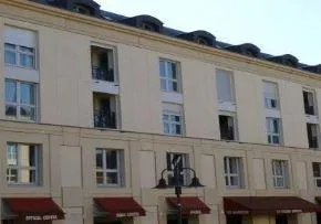 Résidence Les Hespérides des Manèges - Résidence Services Seniors à Versailles