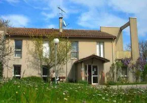 Photo principale de Residence Le Coustil Hebergement Temporaire - Maison de retraite / EHPAD