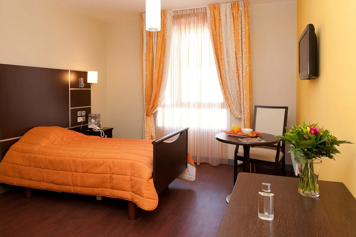 Photo principale de Korian Côteaux de l'Yvette - Maison de retraite / EHPAD