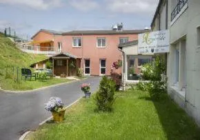 Residence La Margeride - Maison de retraite / EHPAD à Châteauneuf-de-Randon