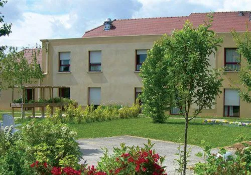 Korian La Magdeleine - Maison de retraite / EHPAD à Varreddes