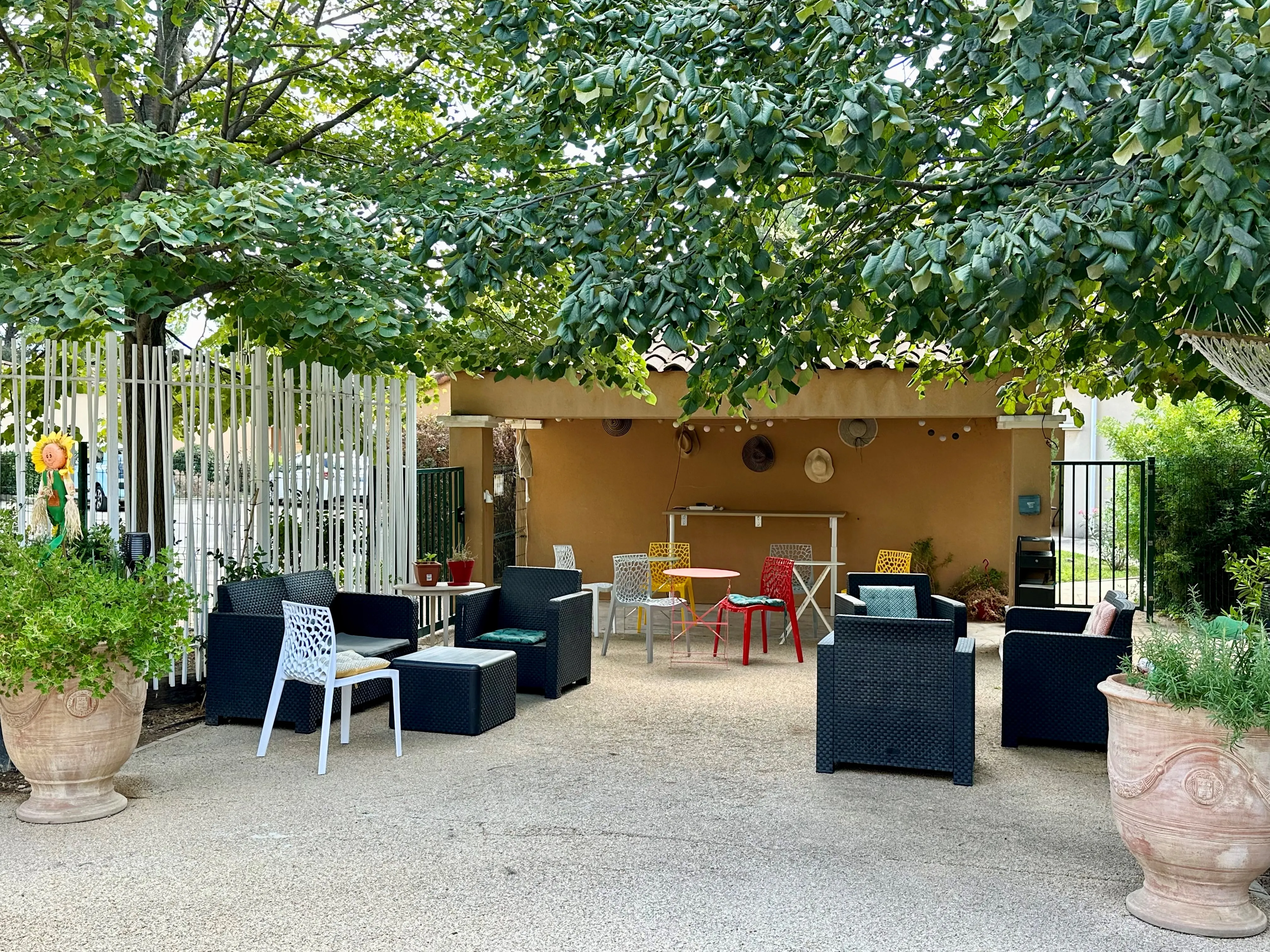 Photo de Résidence Les Jardins Du Mazet - Maison de retraite / EHPAD