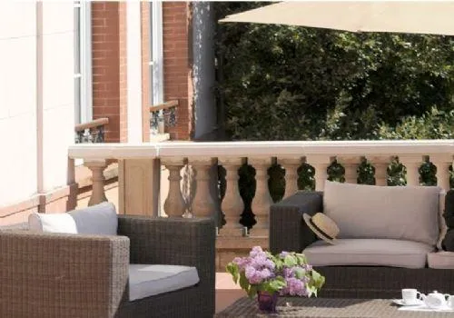 Photo de Maison De Famille Chateau De Chambourcy