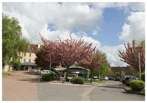 Photo principale de Centre De Long Sejour De St Pierre Le Moutier - Maison de retraite / EHPAD