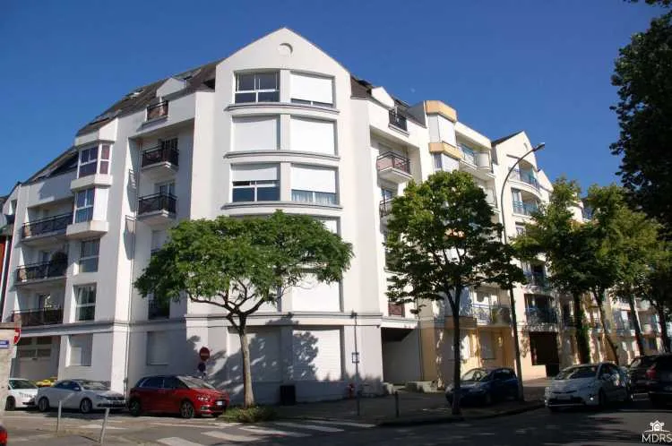 Les Hesperides Du Ponant - Résidence Services Seniors à Lorient