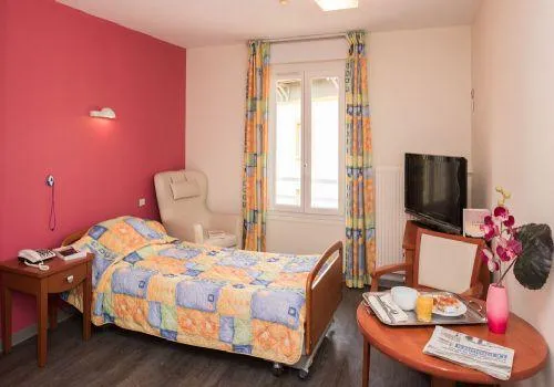 Photo de Korian Les Fauvettes - Maison de retraite / EHPAD