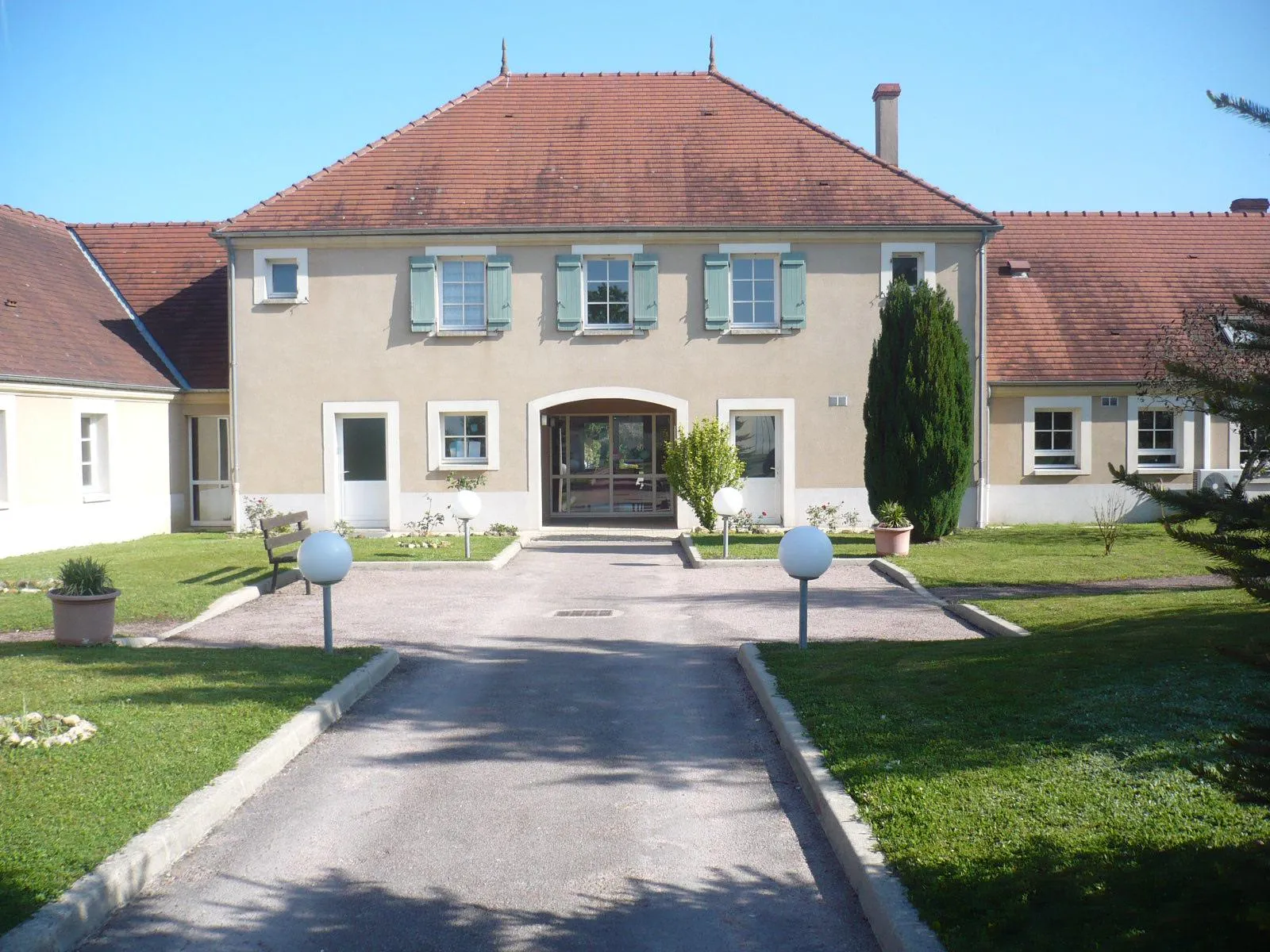 Photo de Le Cedre Treigny