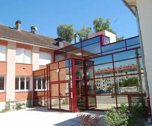 Residence De Courcelles - Résidence Services Seniors à Bar-sur-Aube